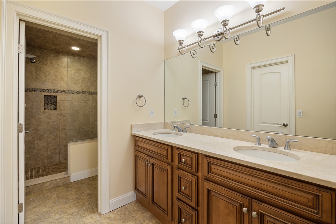 315 Old River Road, Unit 39 Lincoln, RI 02838 - Photo 14 of 23 Gallery Image 14