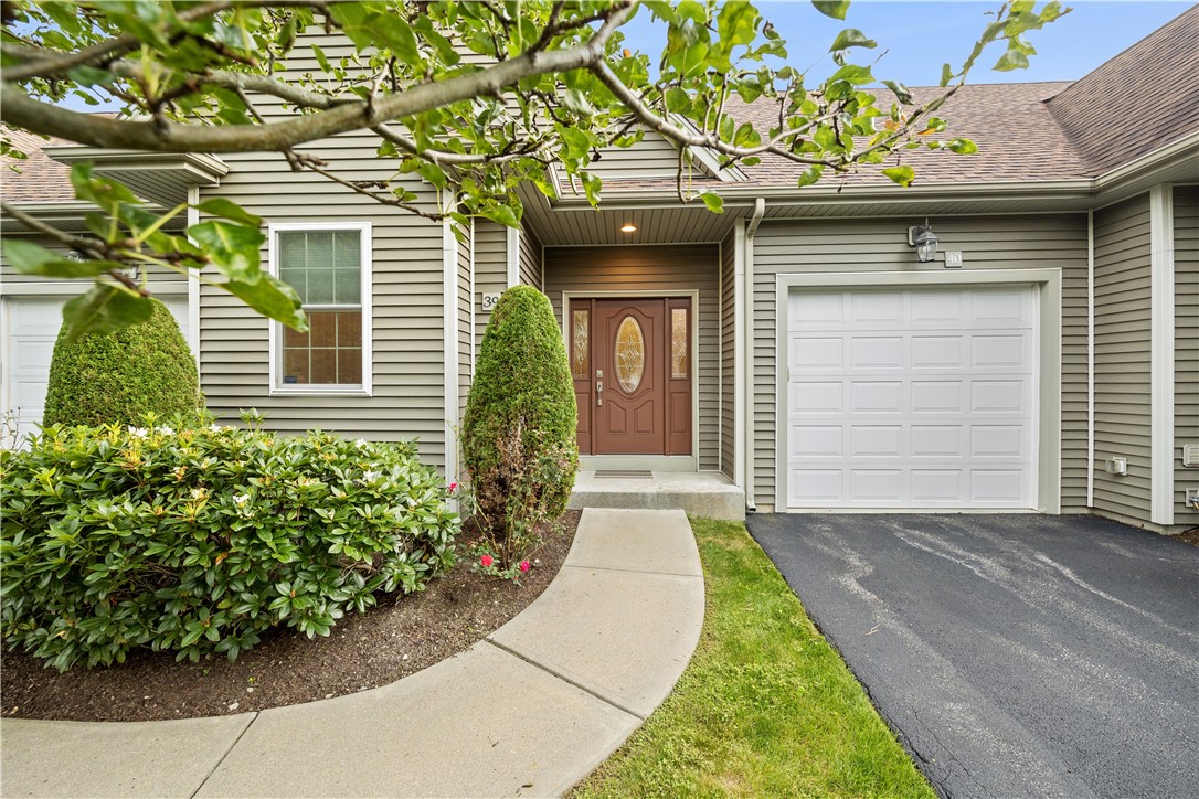 315 Old River Road, Unit 39 Lincoln, RI 02838 - Photo 2 of 23 Gallery Image 2
