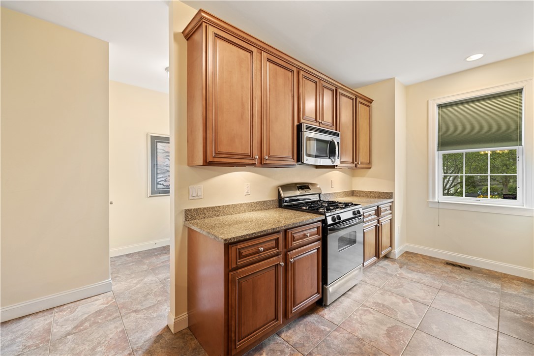 315 Old River Road, Unit 39 Lincoln, RI 02838 - Photo 7 of 23 Gallery Image 7
