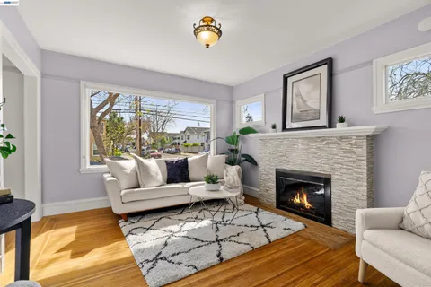 $1,495,000 | 931 Bancroft Way, Berkeley, CA 94710