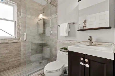 $1,495,000 | 931 Bancroft Way, Berkeley, CA 94710