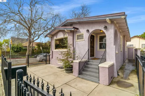 $1,495,000 | 931 Bancroft Way, Berkeley, CA 94710