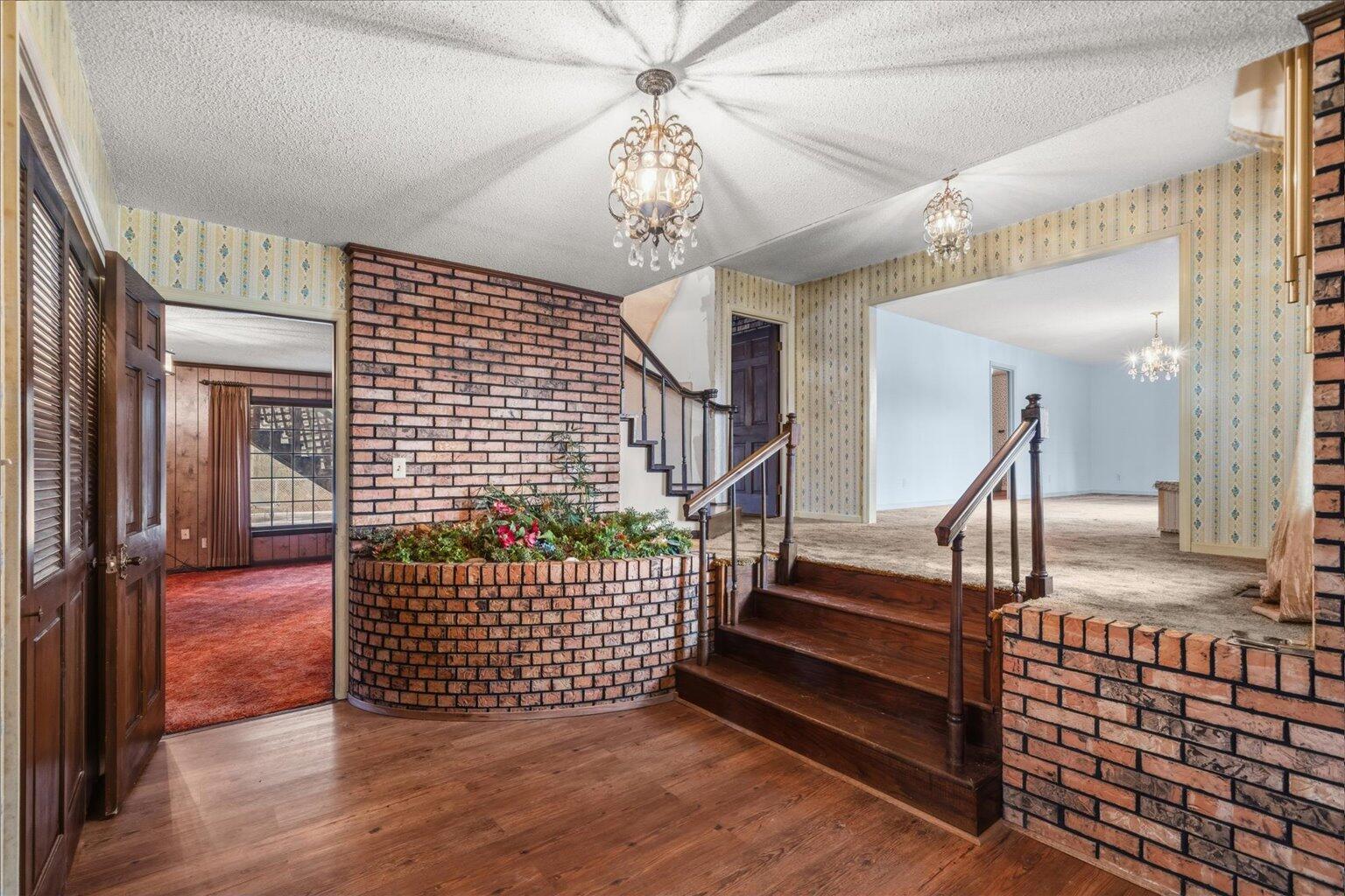 2286 Dawnville Beaverdale Road Dalton, GA 30721 - Photo 9 of 59 09-DSC05656