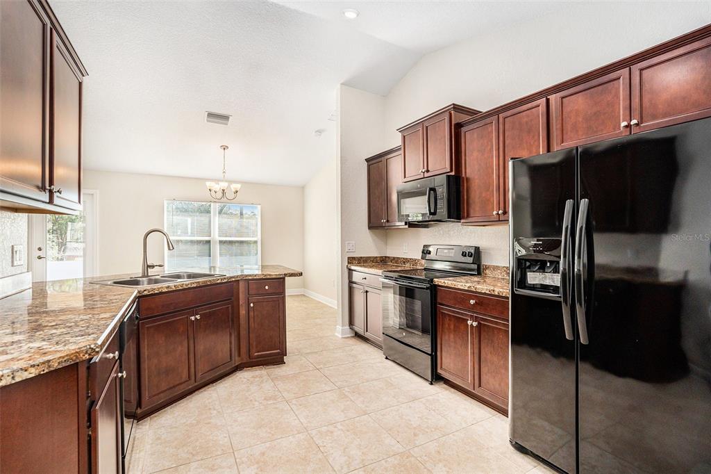 4318 Landover Boulevard Spring Hill, FL 34609 - Photo 11 of 27