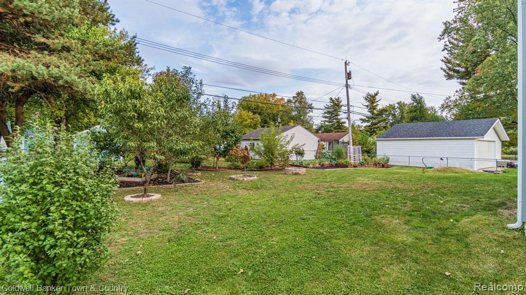 3179 Eastern Avenue Rochester Hills, MI 48307 - Photo 50 of 55