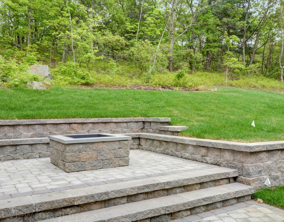 17 Whipple Road Lexington, MA 02420 - Photo 30 of 30