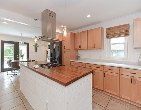 336 Westboro Road Upton, MA 01568 - Photo 8 of 39