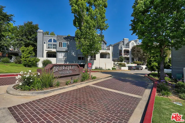 $4,995 | 4643 East 4th Street, Unit 22, Long Beach, CA 90814