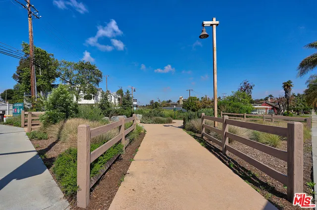 $4,995 | 4643 East 4th Street, Unit 22, Long Beach, CA 90814