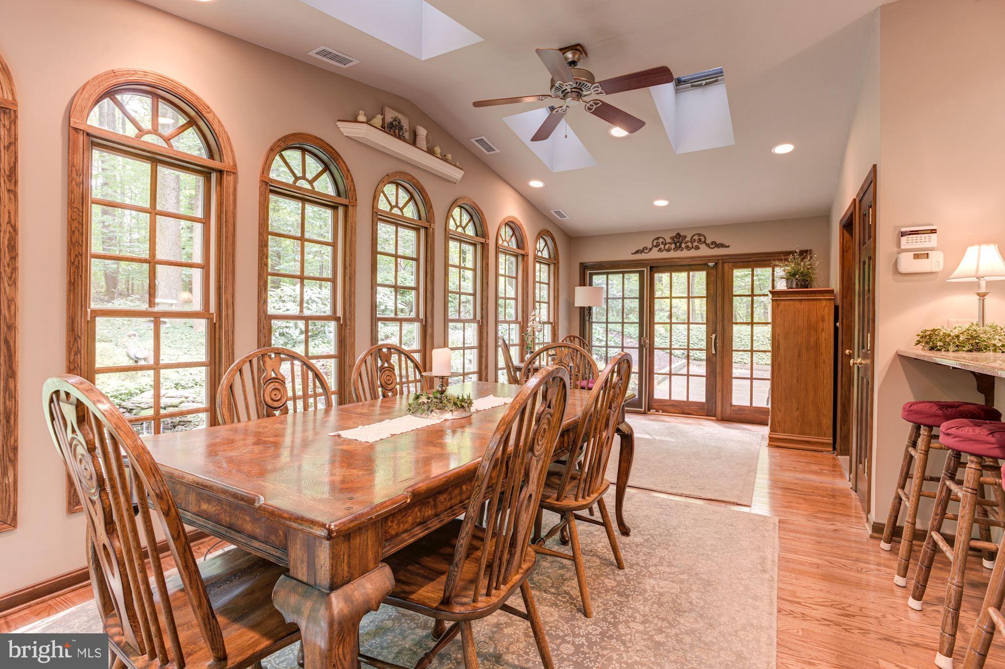 6101 Fork Woods Road Baldwin, MD 21013 - Photo 21 of 49 Breakfast Area