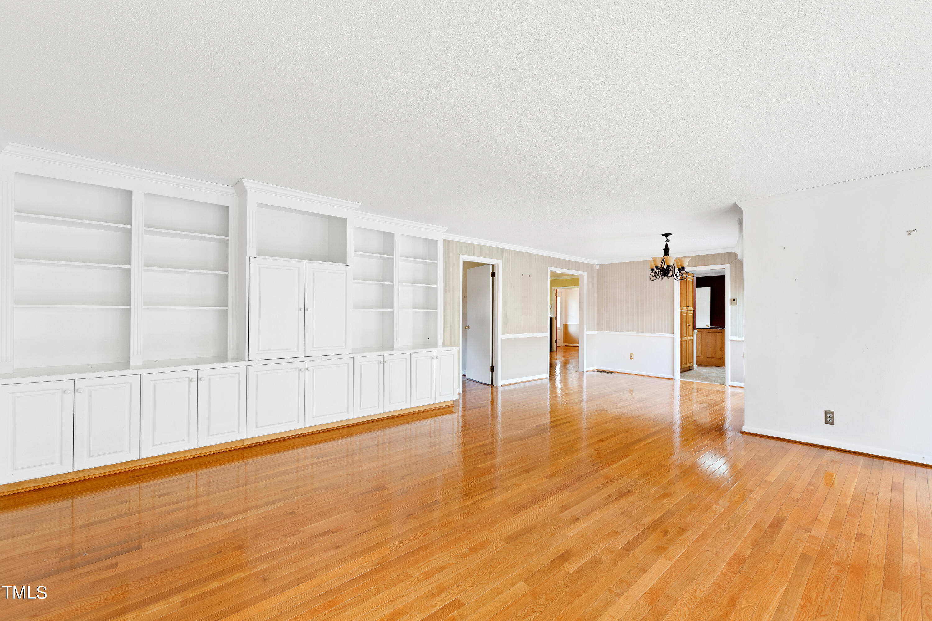 3329 Rolling Hill Road Durham, NC 27705 - Photo 8 of 41 08