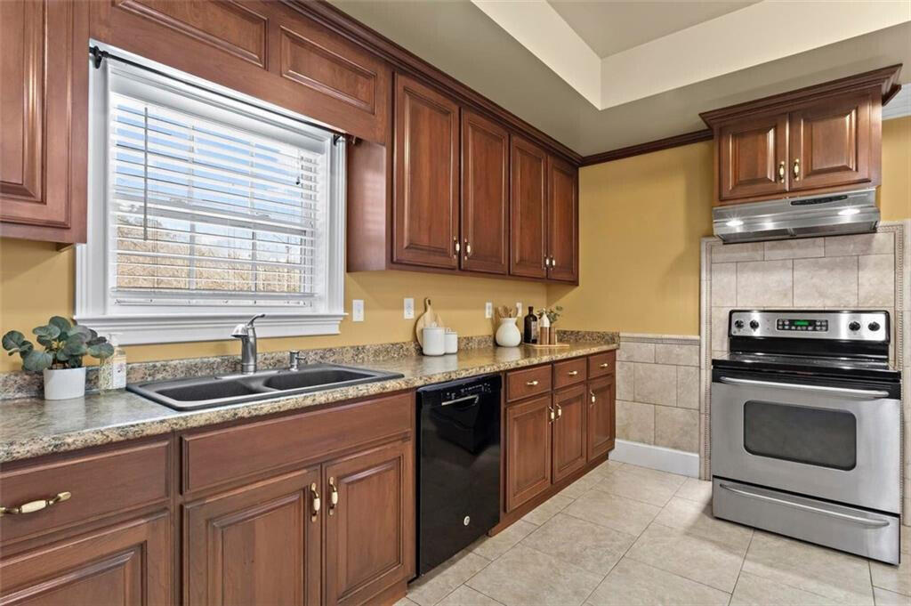386 Oak Grove Road Summerville, GA 30747 - Photo 3 of 24 Kitchen