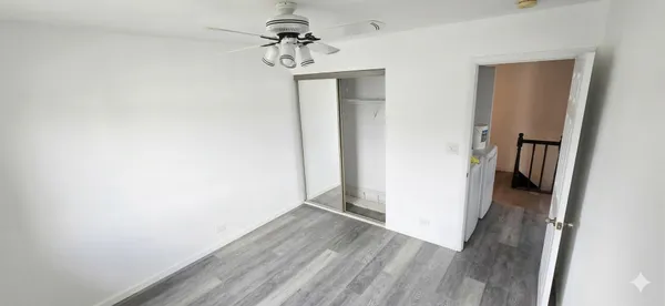 $2,350 | 325 Bayview Point, Schaumburg, IL 60194