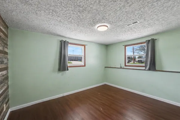 $229,000 | 1704 Fort Jesse Road, Normal, IL 61761