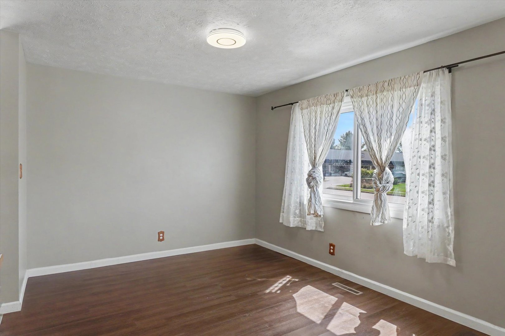 1704 Fort Jesse Road Normal, IL 61761 - Photo 10 of 36