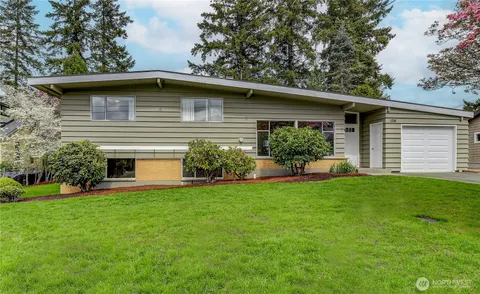 $1,295,000 | 134 160th Place Southeast, Bellevue, WA 98008