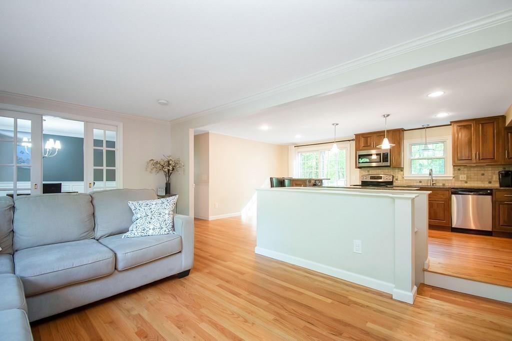 314 Edgewood Road West Springfield, MA 01089 - Photo 11 of 38