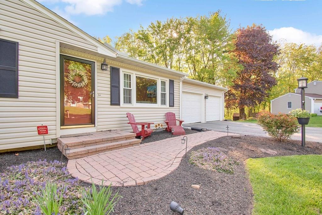 314 Edgewood Road West Springfield, MA 01089 - Photo 3 of 38