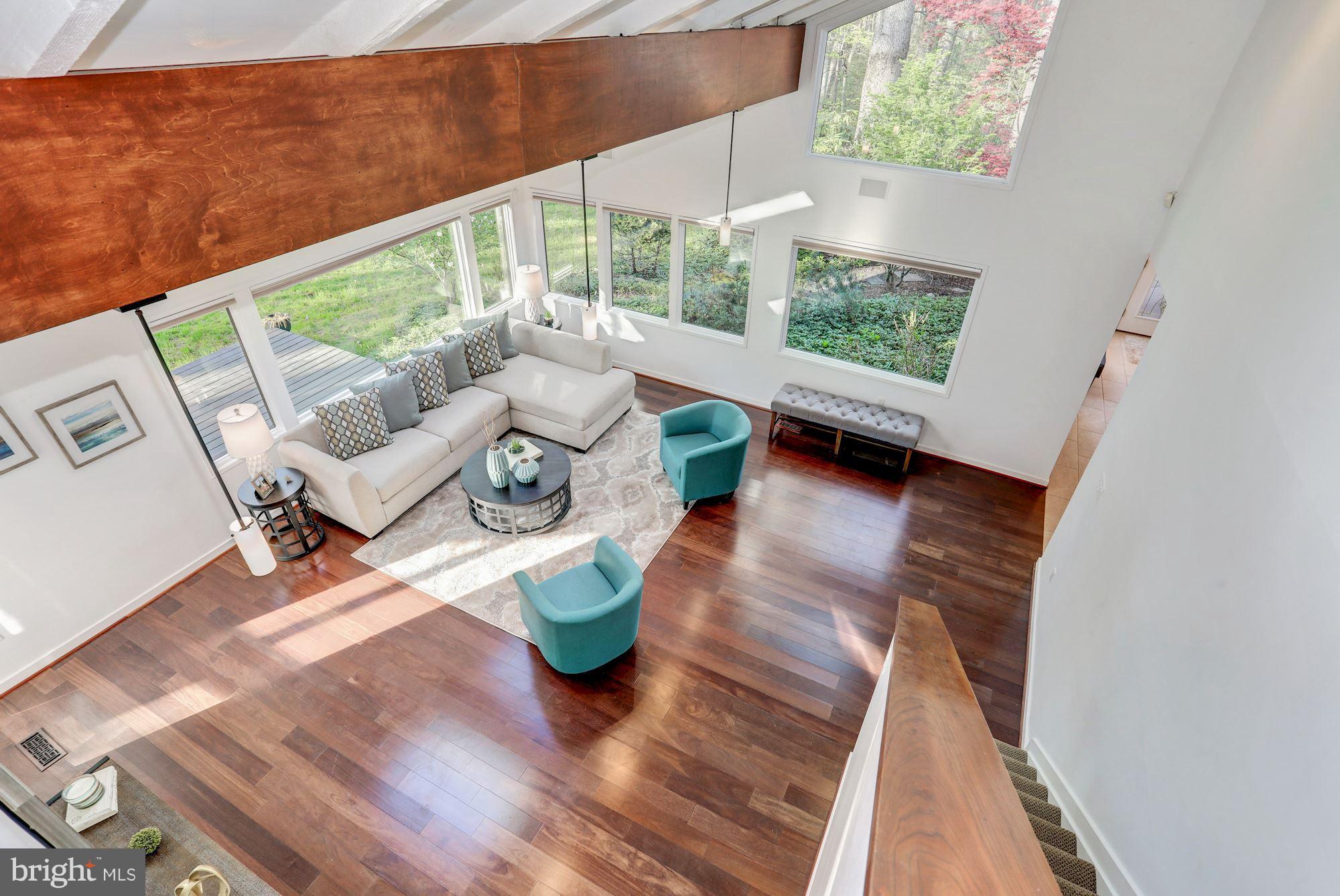 3212 Foxvale Drive Oakton, VA 22124 - Photo 7 of 30 Living Room