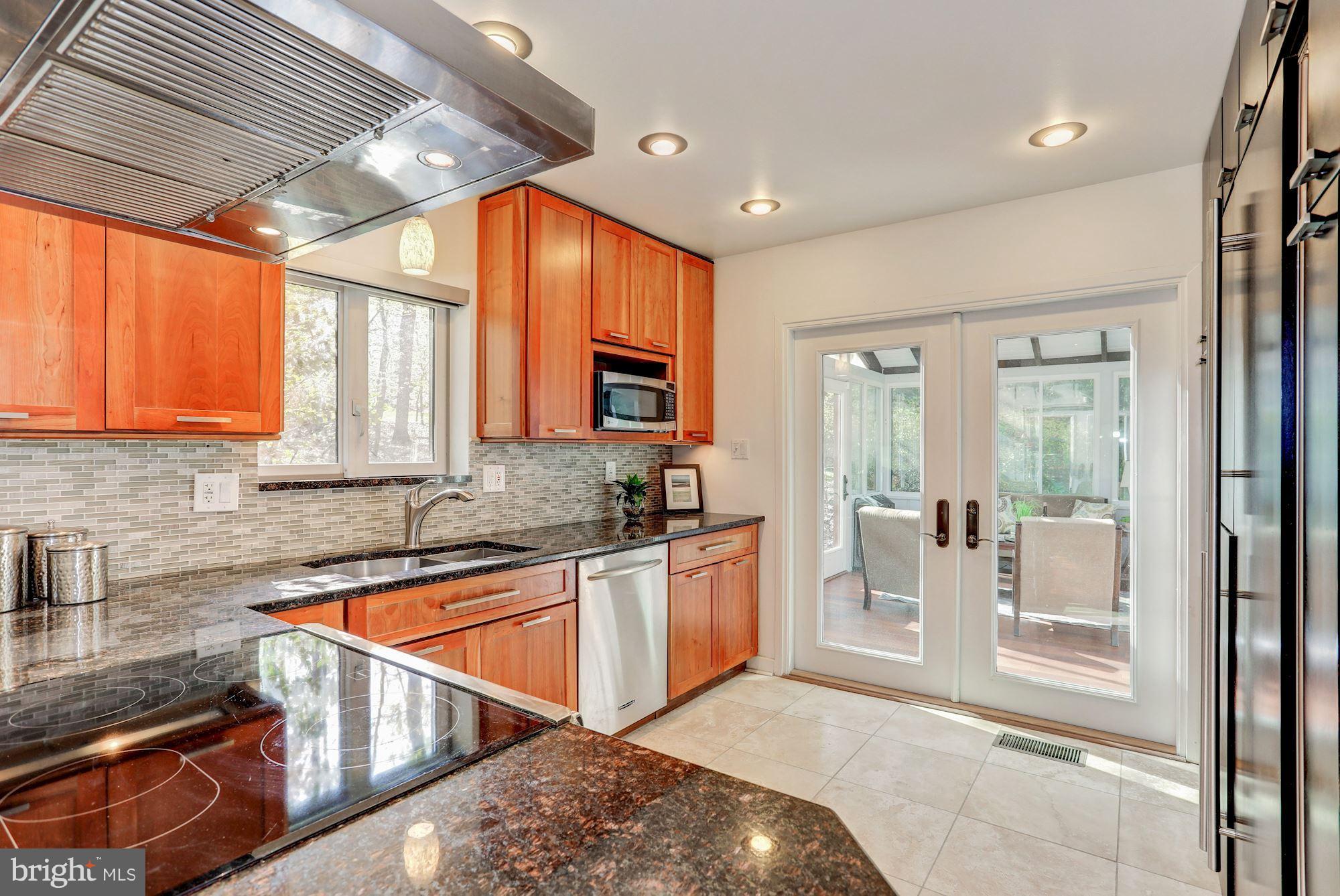 3212 Foxvale Drive Oakton, VA 22124 - Photo 8 of 30 Kitchen