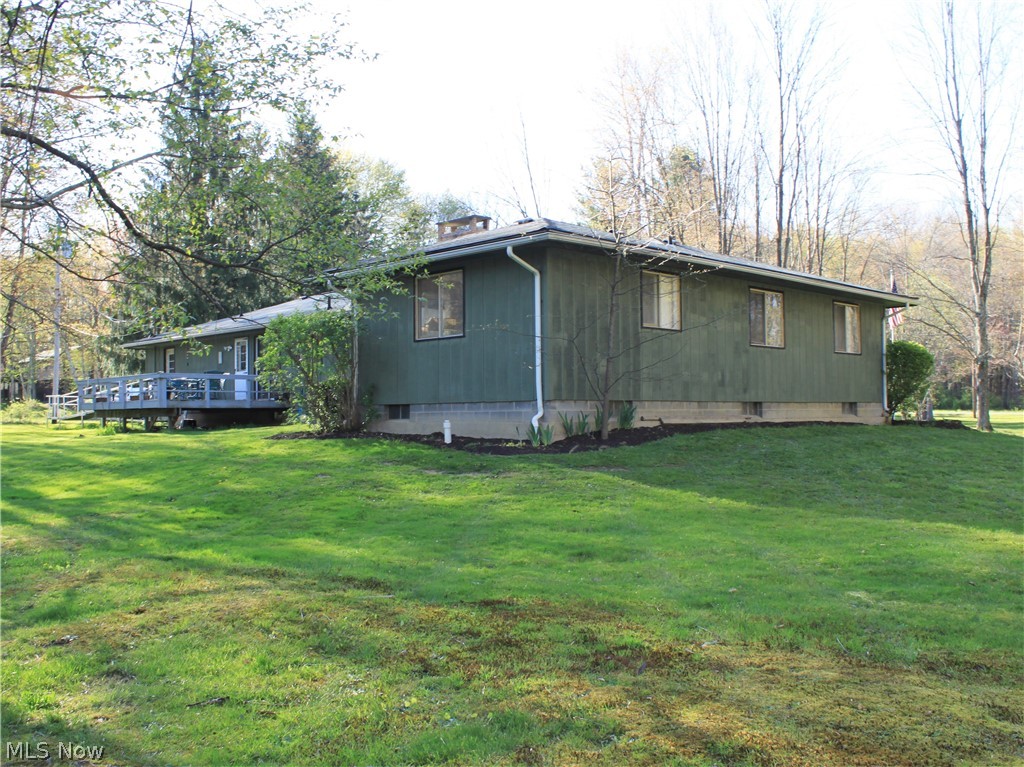 5116 Winchell Road Mantua, OH 44255 - Photo 24 of 26 Side/rear view