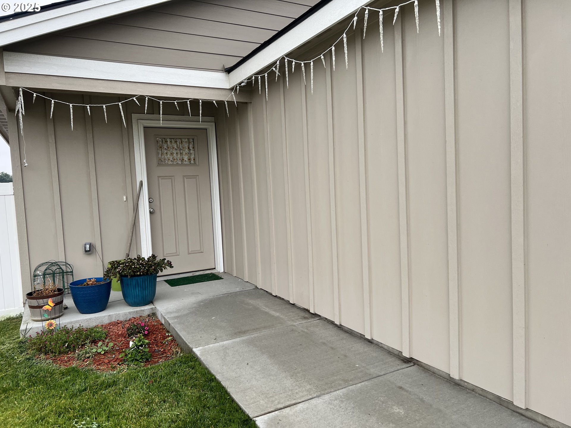 640 Tinley Street Stanfield, OR 97875 - Photo 2 of 16