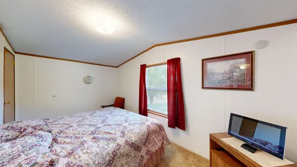 $180,000 | E2817 South Creek Road, De Soto, WI 54624