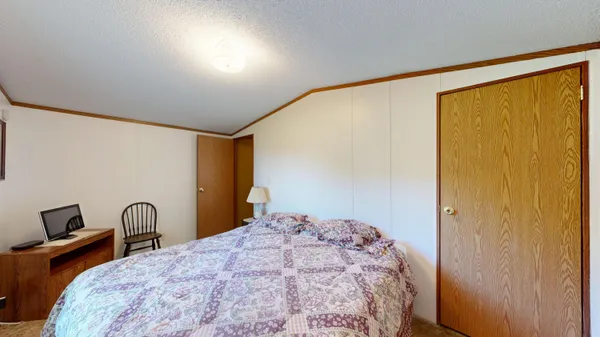 $180,000 | E2817 South Creek Road, De Soto, WI 54624