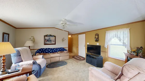 $180,000 | E2817 South Creek Road, De Soto, WI 54624