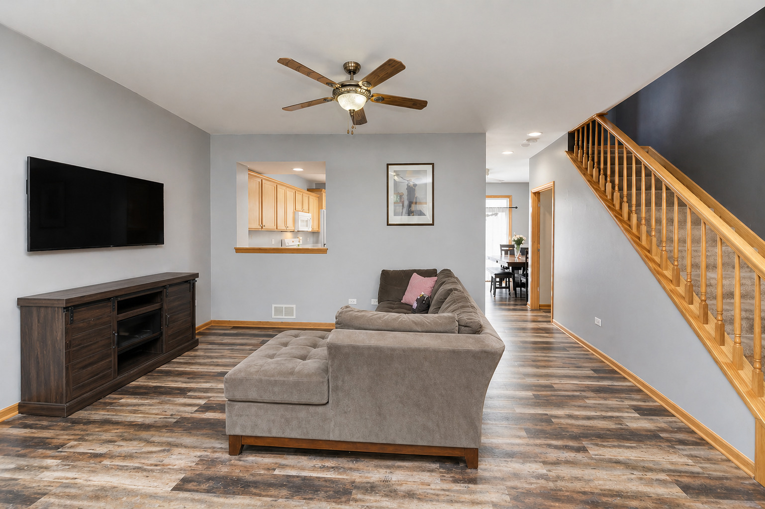 8810 West 84th Place, Unit D Justice, IL 60458 - Photo 2 of 18