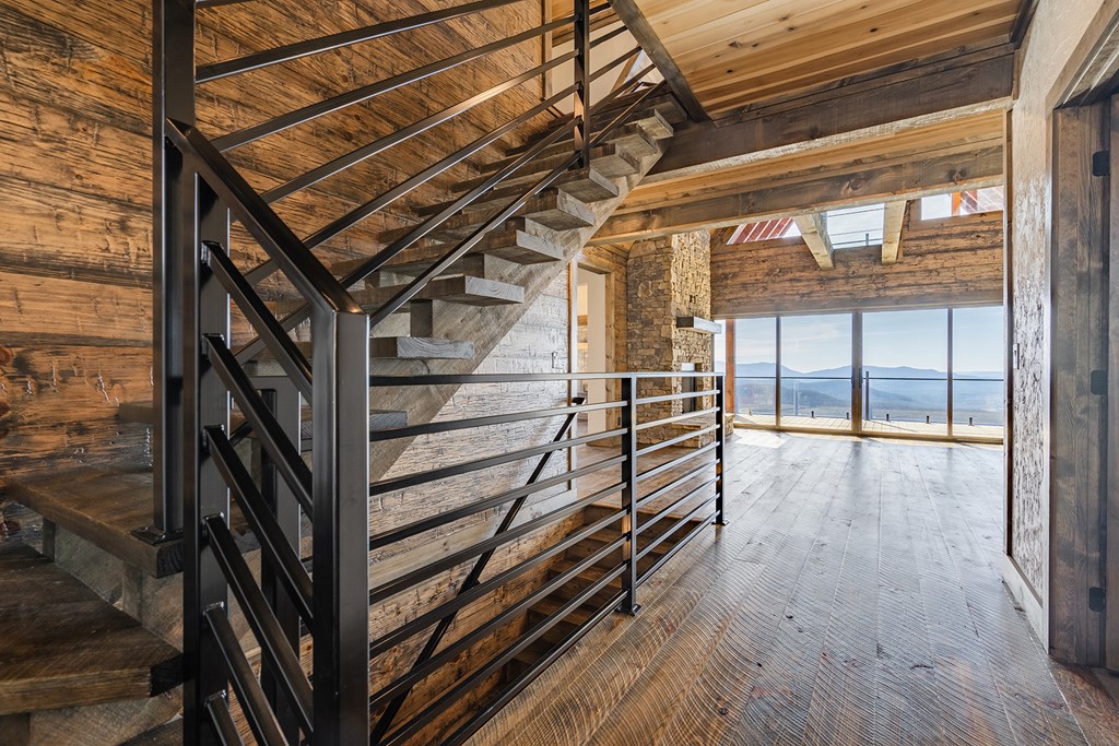 925 Heards Ridge Morganton, GA 30560 - Photo 11 of 70 a view of entryway