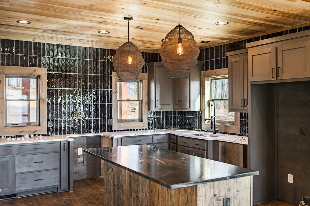 925 Heards Ridge Morganton, GA 30560 - Photo 21 of 70