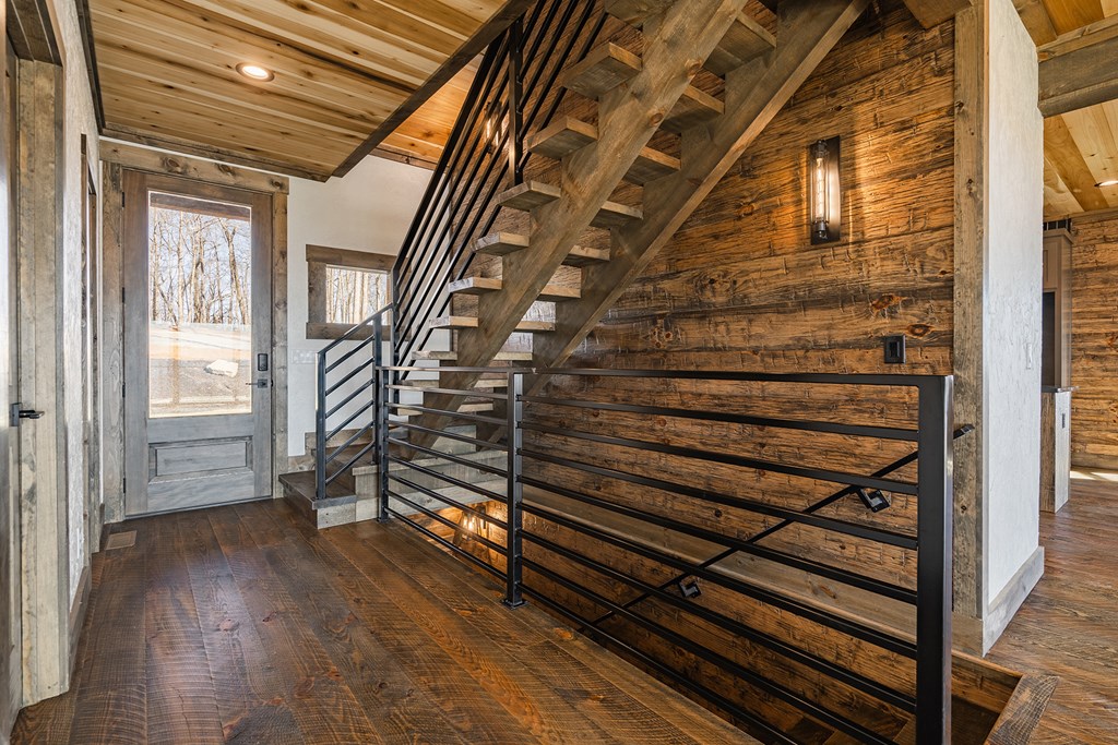 925 Heards Ridge Morganton, GA 30560 - Photo 33 of 70 a view of entryway with wooden floor