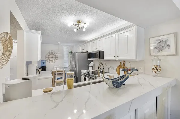 $229,900 | 5722 Coral Lake Drive, Unit 210, Margate, FL 33063