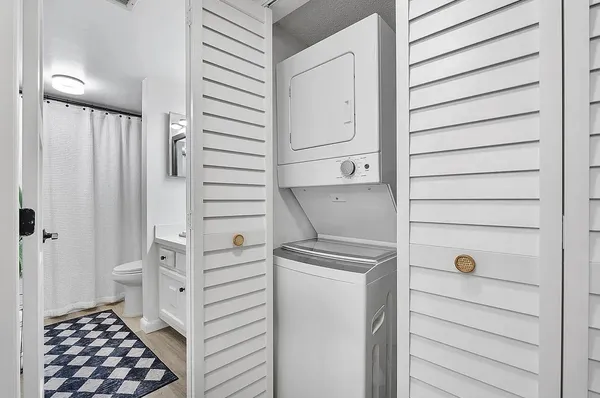 $229,900 | 5722 Coral Lake Drive, Unit 210, Margate, FL 33063