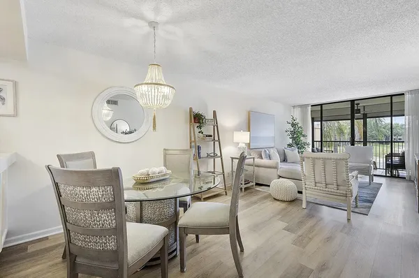 $229,900 | 5722 Coral Lake Drive, Unit 210, Margate, FL 33063