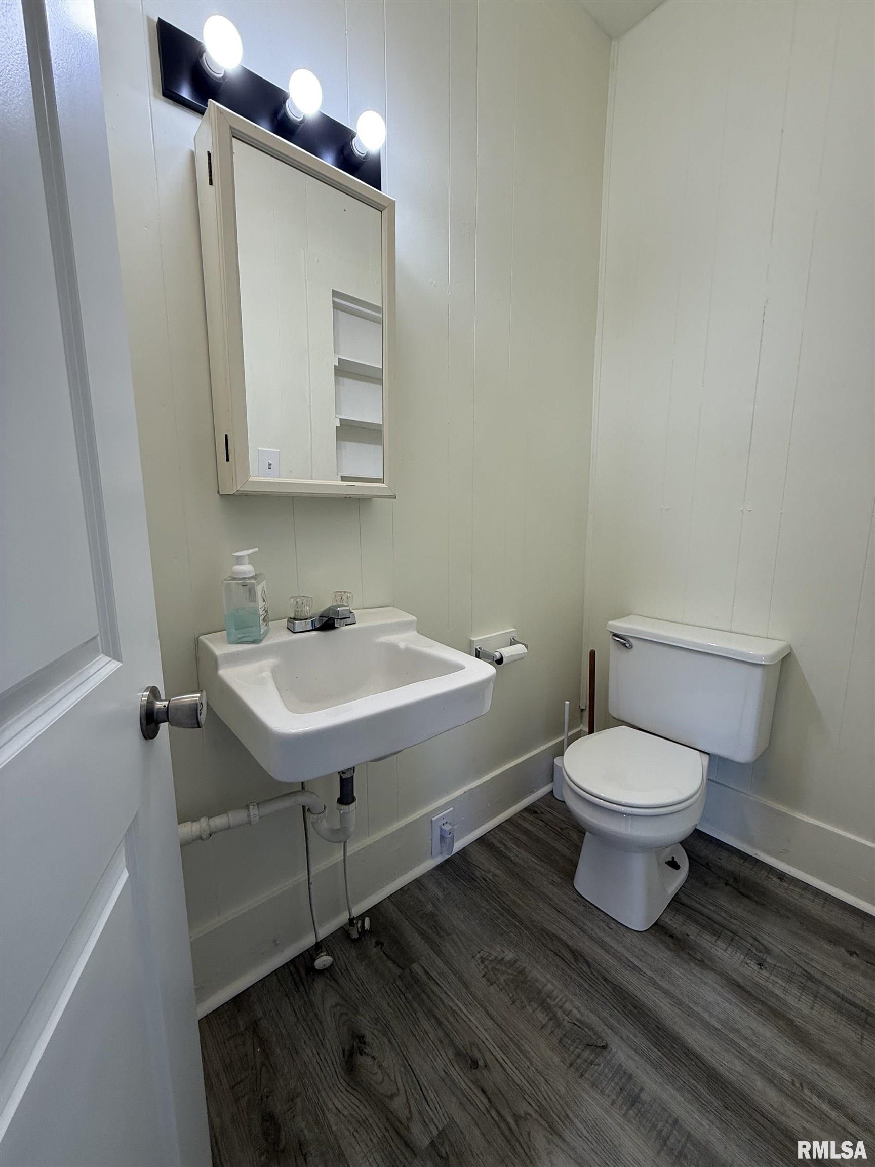 902 East Pierce Street Macomb, IL 61455 - Photo 5 of 21