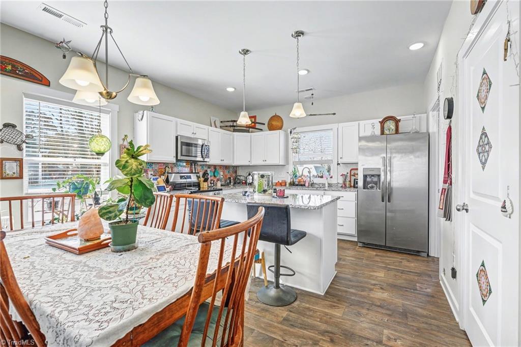 215 James Street Lexington, NC 27295 - Photo 7 of 22