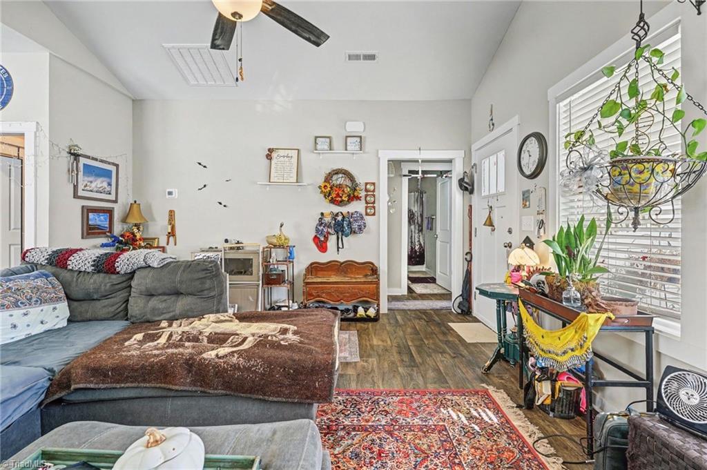 215 James Street Lexington, NC 27295 - Photo 10 of 22