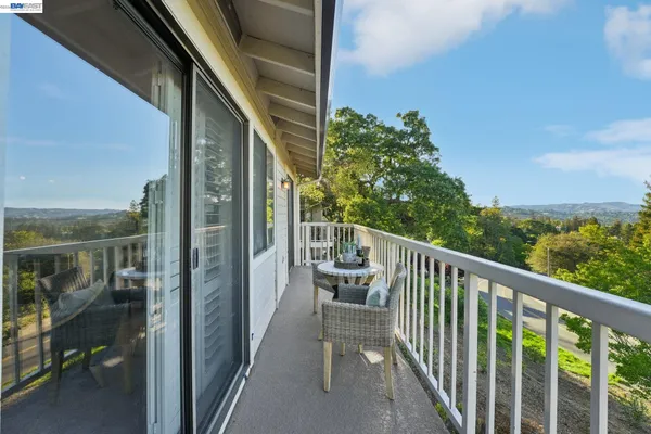 $1,050,000 | 4340 Terra Granada Drive, Unit 1B, Walnut Creek, CA 94595