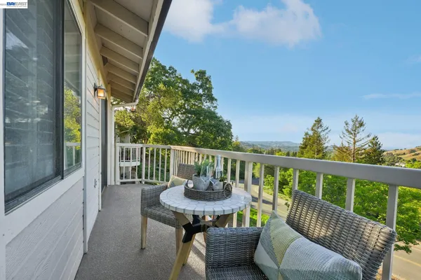 $1,050,000 | 4340 Terra Granada Drive, Unit 1B, Walnut Creek, CA 94595