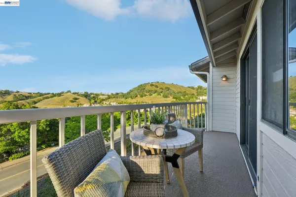 $1,050,000 | 4340 Terra Granada Drive, Unit 1B, Walnut Creek, CA 94595