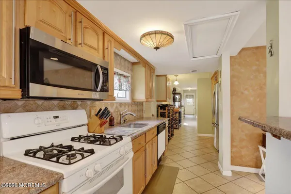 $400,000 | 421 Malibu Way, Brick, NJ 08723