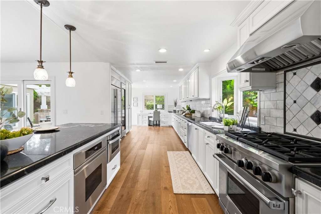 6286 Sierra Siena Road Irvine, CA 92603 - Photo 8 of 47
