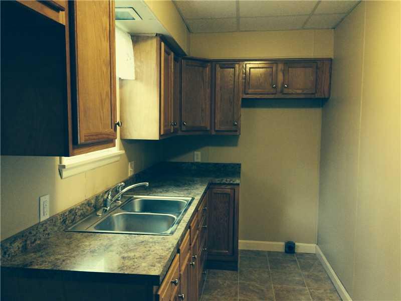1727 Savannah Road New Castle, PA 16101 - Photo 3 of 8 Kitchen.