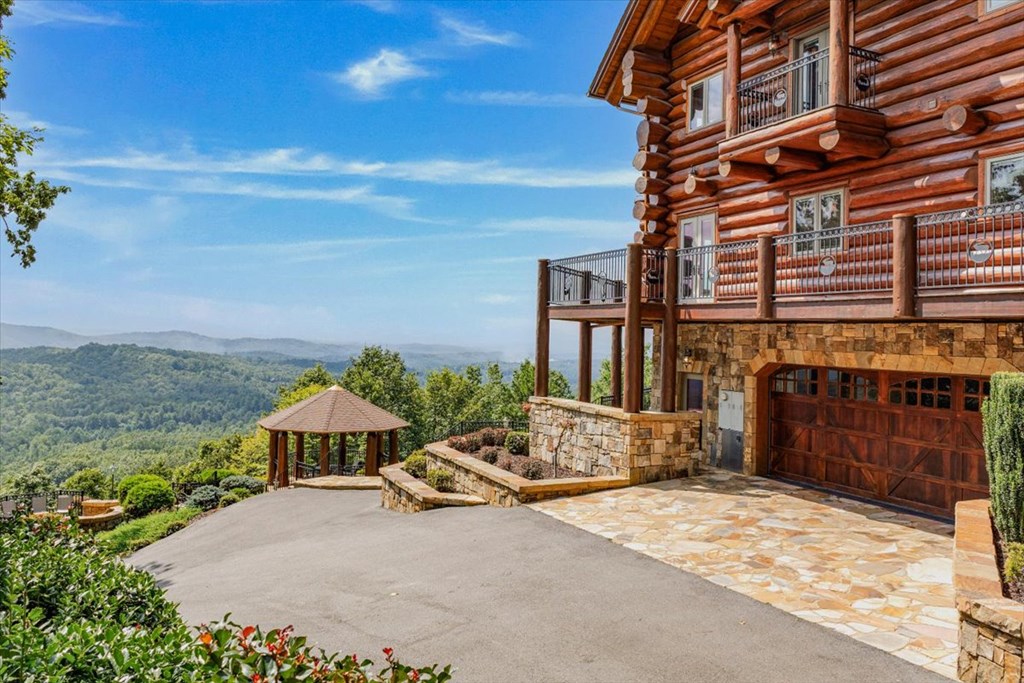 373 Rising Star Lane Mineral Bluff, GA 30559 - Photo 20 of 98