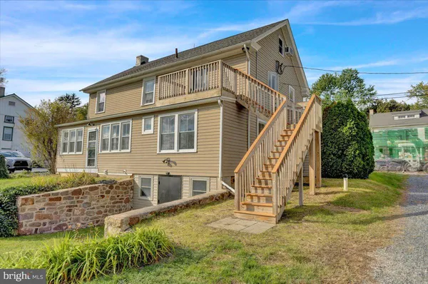 $1,500 | 3208 Main Street, Unit 2, Morgantown, PA 19543