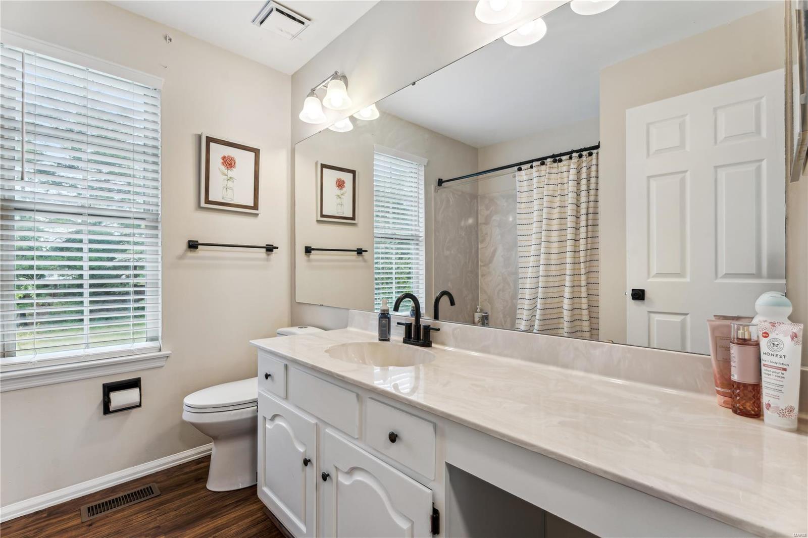 2112 Bow Tree Court Chesterfield, MO 63005 - Photo 10 of 25 Gallery Image 10