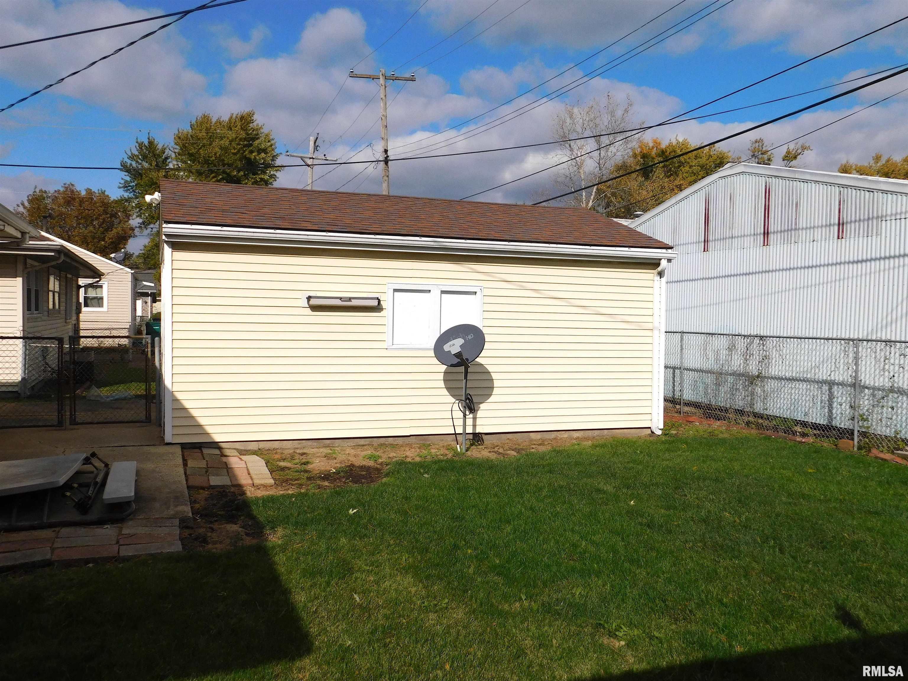 6 Melody Lane Springfield, IL 62702 - Photo 16 of 17