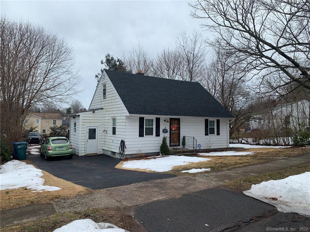 135 Twin Brook Road Hamden, CT 06514 - Photo 1 of 1